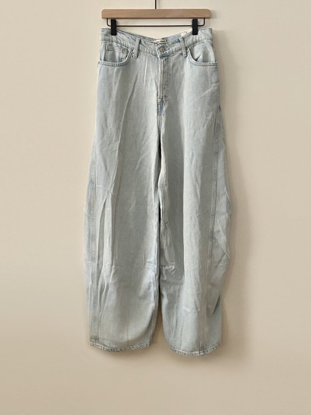 Free People Westward Demi Jeans NWT - Picture 8 of 14